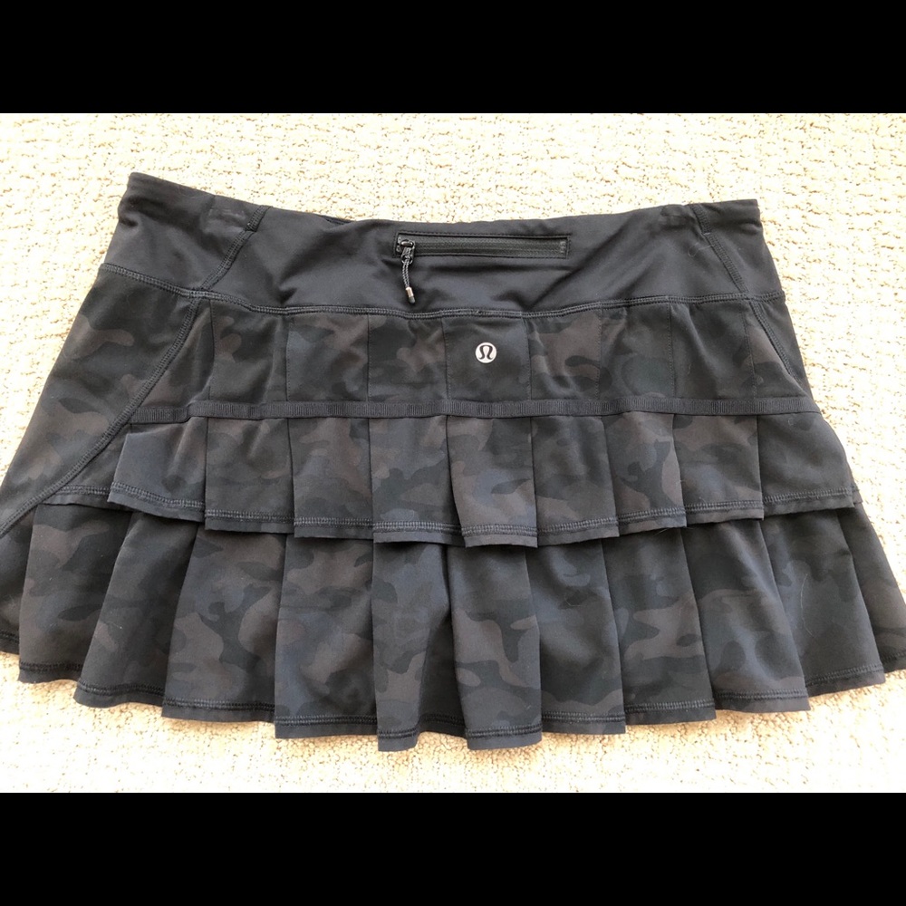 RARE lululemon Pace Setter skirt 10R